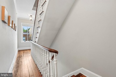 Welcome to 146 Duke of Gloucester Street! As you approach the - photo 24