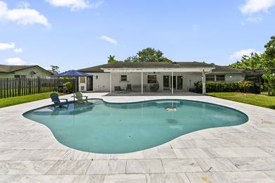 Welcome to 7635 Oakmont Drive in Lake Worth, a charming - photo 30