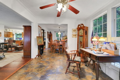 Charming Lake Livingston Retreat on 1.3 Acres - photo 18