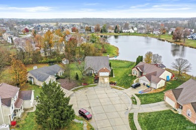 (private lake, pond, creek) Home For Sale in Indianapolis Indiana