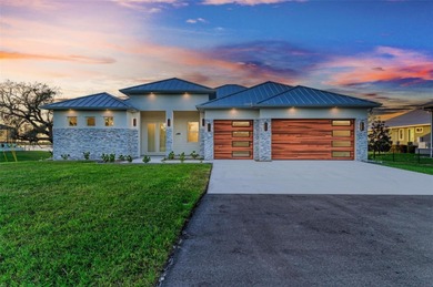 Peace River Home For Sale in Punta Gorda Florida