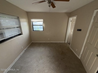 Ready for your renovations, this 3 bedroom, 1.5 bath home has a - photo 8