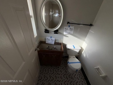 Ready for your renovations, this 3 bedroom, 1.5 bath home has a - photo 10