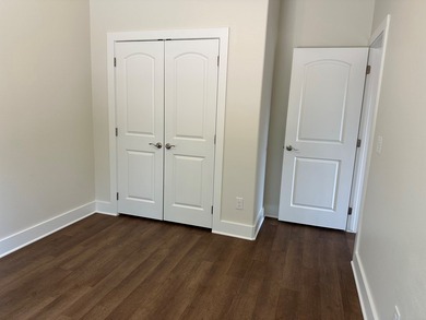 Gorgeous brand new construction home in Heron's Roost. A gated - photo 7