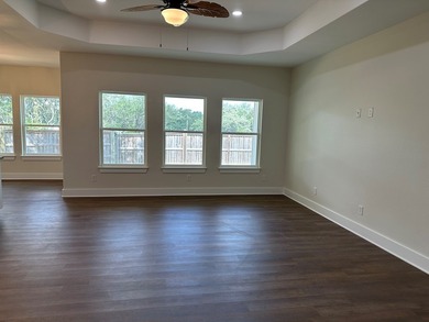 Gorgeous brand new construction home in Heron's Roost. A gated - photo 10