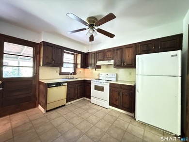 Bring your ideas and unlock the potential of this well-located - photo 16