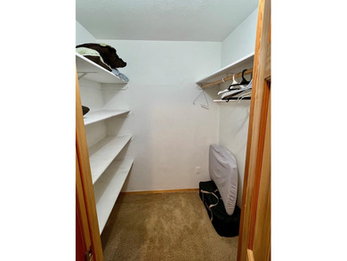 2540 sq.ft. Townhome being offered fully furnished. Spacious - photo 24