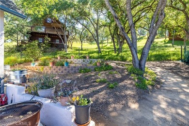 PRICE REDUCED! Located in the gated lake community of Oak Shores - photo 28