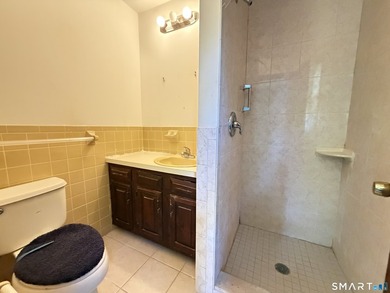 Bring your ideas and unlock the potential of this well-located - photo 29