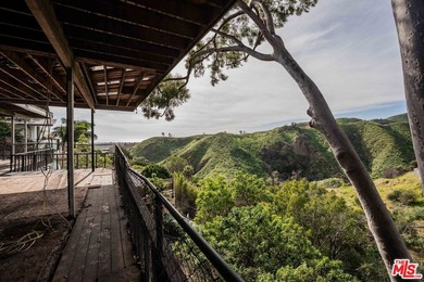 BANK OWNED ocean-view Riviera fixer. Offering one of the most - photo 6