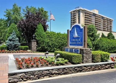 Rare find, Luxury High Rise Bldg . Gorgeous SE Water View - photo 17