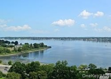 Rare find, Luxury High Rise Bldg . Gorgeous SE Water View - photo 18