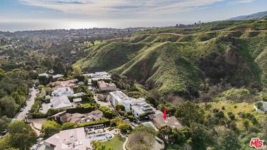BANK OWNED ocean-view Riviera fixer. Offering one of the most - photo 9