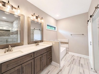 ASSUMABLE 2.75% VA LOAN! Welcome to 2 W Casa Loma. Built in 2021 - photo 30