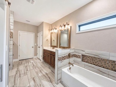 ASSUMABLE 2.75% VA LOAN! Welcome to 2 W Casa Loma. Built in 2021 - photo 31