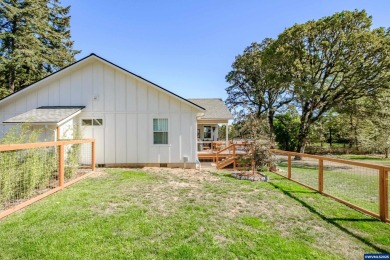 Accepted Offer with Contingencies. Like-new 2020 home with 3