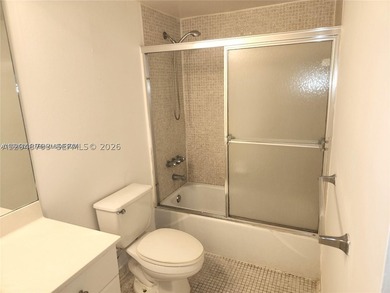 ALLOWED - SELLER MOTIVATED !!! BEAUTIFUL 1 BED/ 1 BATH - 1,005 - photo 8