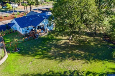 Accepted Offer with Contingencies. Like-new 2020 home with 3