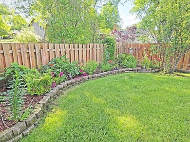Charming Eastside ranch featuring 3 bedrooms, 2.5 bathrooms with - photo 43