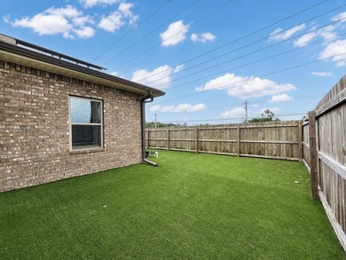 ASSUMABLE 2.75% VA LOAN! Welcome to 2 W Casa Loma. Built in 2021 - photo 46