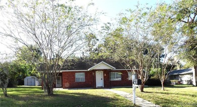 Little Lake Henderson Home For Sale in Inverness Florida