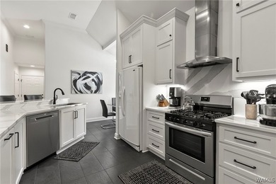 Beautifully remodeled with every square inch thoughtfully - photo 15