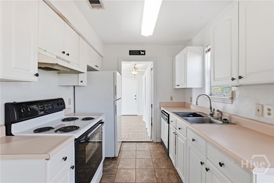 MOTIVATED SELLER! Buyer backed out due to change in situation - photo 8