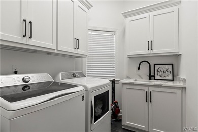 Beautifully remodeled with every square inch thoughtfully - photo 31