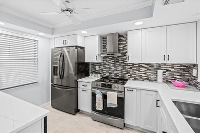 BEST LOCATION *H* Bldg Waterfront GROUND FLOOR Unit In Desirable - photo 9