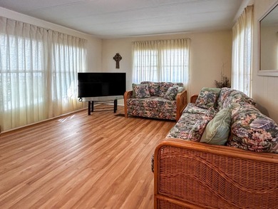 Move in ready! Motivated Seller! Wake up tomorrow in your own - photo 4