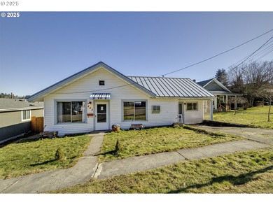Nehalem River Home Active Under Contract in Vernonia Oregon