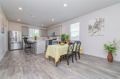 Beautiful 4 bedroom, 3.5 bathroom townhome located at Harbor - photo 11
