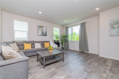 Beautiful 4 bedroom, 3.5 bathroom townhome located at Harbor - photo 12