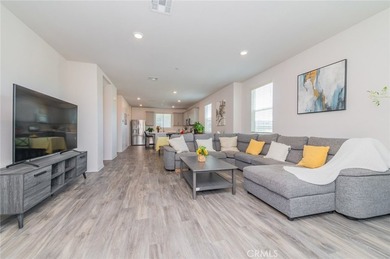 Beautiful 4 bedroom, 3.5 bathroom townhome located at Harbor - photo 13