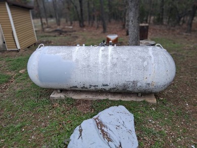 This 1000 sq ft home has 2 bed 2 bath and sits on 14.5 acres - photo 17