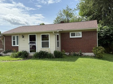 Fully Renovated & Move-In Ready! Welcome to this beautifully - photo 19