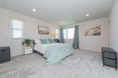 Beautiful 4 bedroom, 3.5 bathroom townhome located at Harbor - photo 21