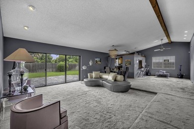 Welcome to this charming 3/2 single-family home in the heart of - photo 5