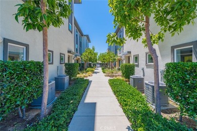 Beautiful 4 bedroom, 3.5 bathroom townhome located at Harbor - photo 37