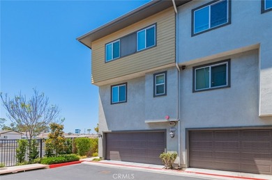 Beautiful 4 bedroom, 3.5 bathroom townhome located at Harbor - photo 38