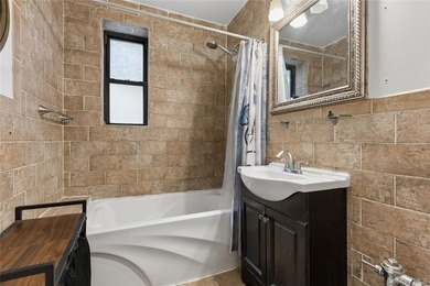 If you are looking for a 2 bedroom in Forest Hills with one of - photo 11