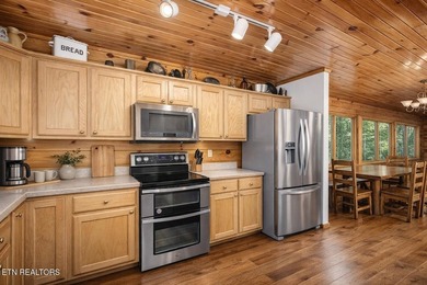 A Spacious Smoky Mountain Lodge with Panoramic Views & Expansive - photo 23