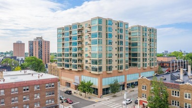 Lake Michigan - Milwaukee County Condo For Sale in Milwaukee Wisconsin