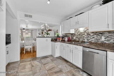 Welcome to this beautifully updated 3-bedroom, 2.5-bath condo - photo 8