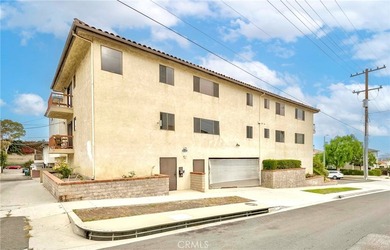 Don't miss this opportunity to own a beautifully maintained - photo 3