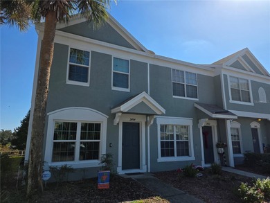 (private lake, pond, creek) Townhome/Townhouse Sale Pending in Brandon Florida