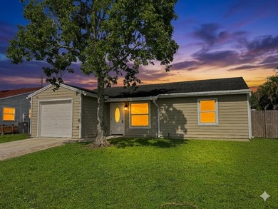 Welcome to this beautifully redone 2 bed 2 bath home with an - photo 1