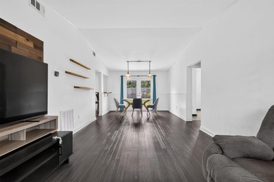 Welcome to this beautifully redone 2 bed 2 bath home with an - photo 5