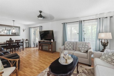 Welcome to this charming and incredibly well-maintained - photo 10
