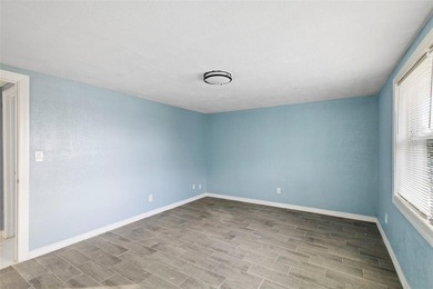 GOOD OPPORTUNITY!!! UPDATED HOME WITH 3BR/2BATH/4TH BEDROOM OR - photo 12
